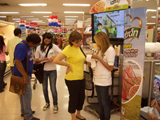 <br>Los clientes de importantes almacenes de cadena de la ciudad participaron en una nueva versi&oacute;n de 25% menos de Sodio en todos los Productos Pietran. Dos de nuestras asesoras se encargaron de realizar la medici&oacute;n de grasa corporal a las personas que hicieron la compra de cualquiera de las presentaciones Pietran, logrando positivos resultados para Feeling Company, agencia productora de la Activaci&oacute;n.